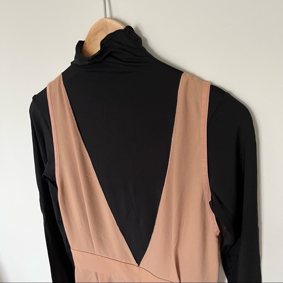 Aritzia Wilfred Leila Dress, Size 6, Salmon/Dusty Rose Colour - Picture 6 of 11